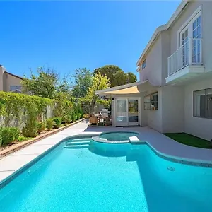  Holiday home 3br Desert Oasis: King Bd W/pool